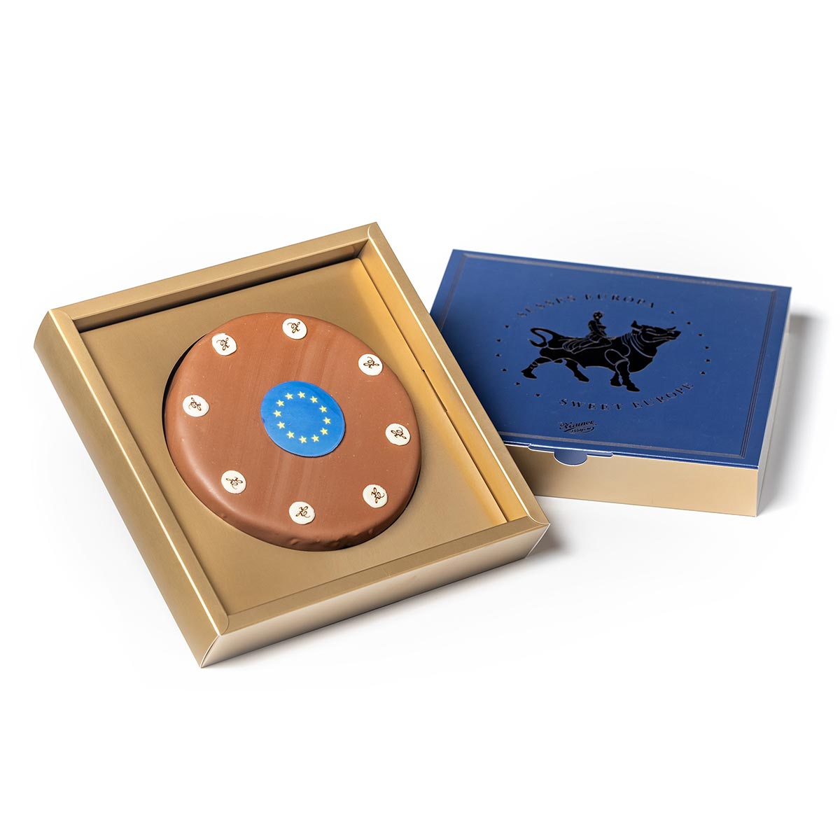 Zauner Europatorte in a gift box, with orange notes and fine caramel, covered with chocolate coating